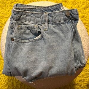 Distressed Light Wash Cello Jeans